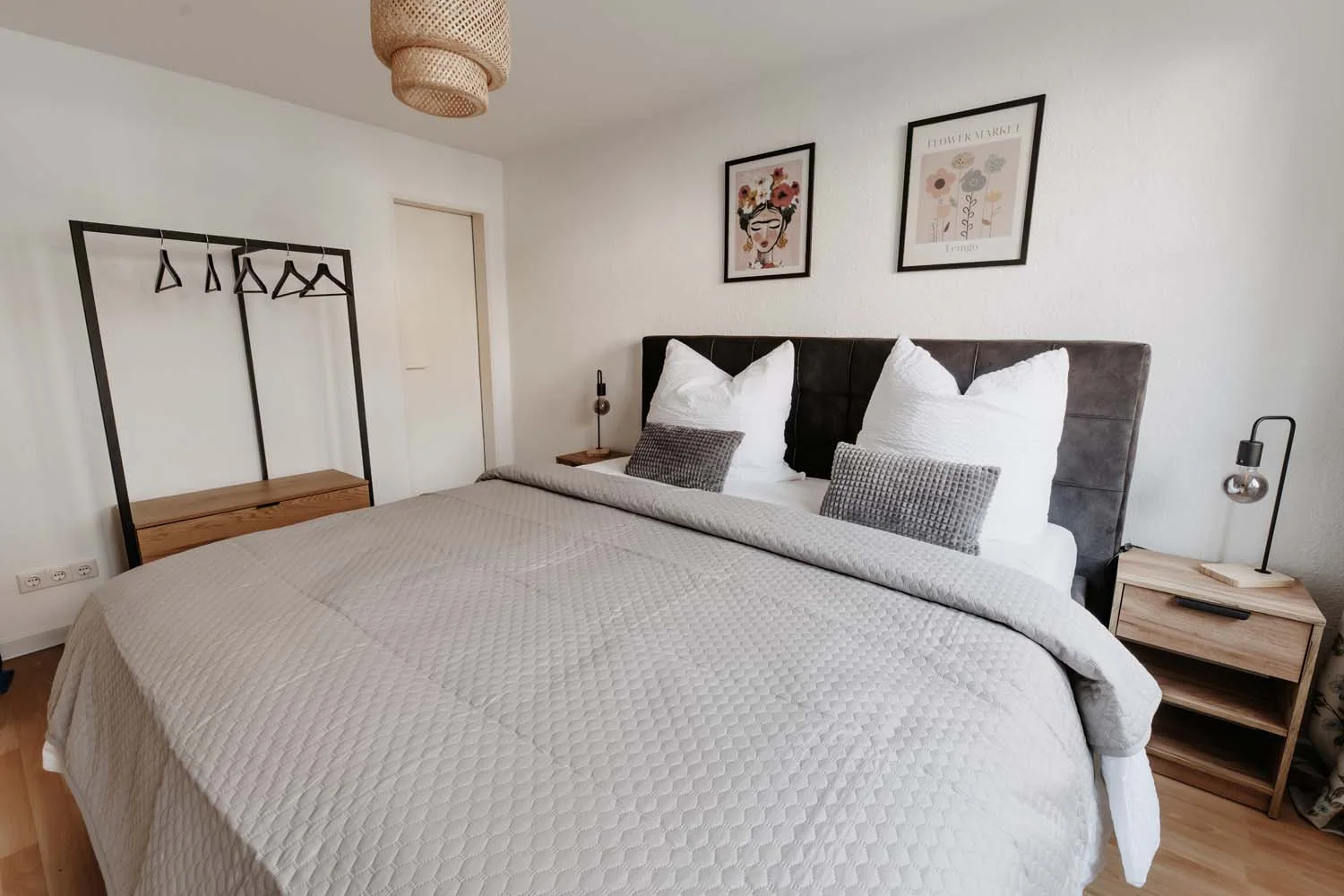 Schlafzimmerperspektive – altstadt apartment