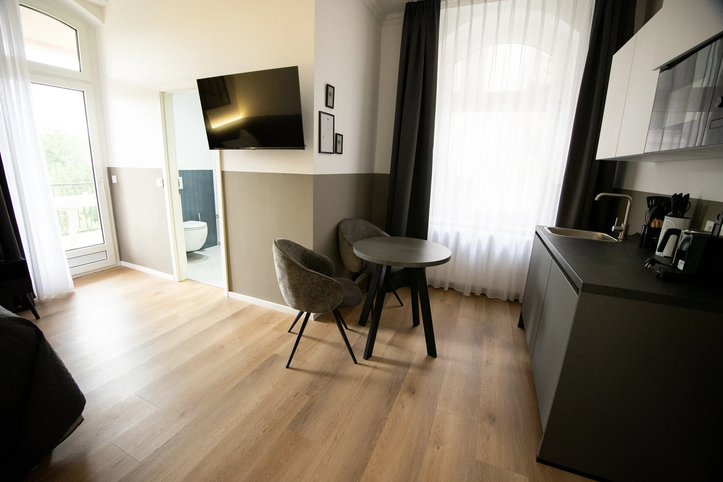 City Studio – Studio